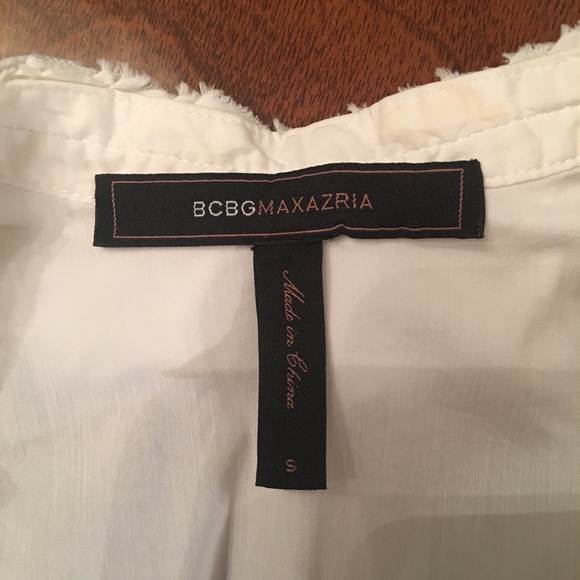 BCBG white blouse size small - Picture 6 of 6